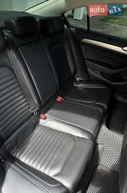 Седан Volkswagen Passat 2018 в 