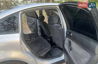 Седан Volkswagen Passat 1998 в 