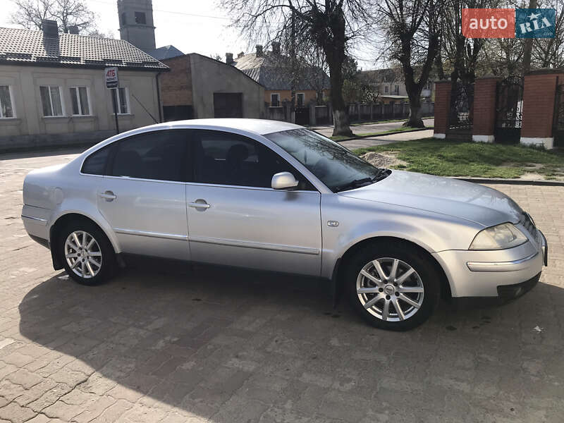 Volkswagen Passat 2003