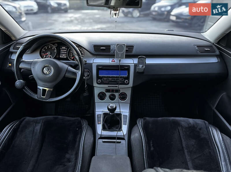 Універсал Volkswagen Passat 2009 в Шептицькому