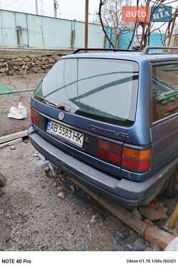 Універсал Volkswagen Passat 1993 в 
