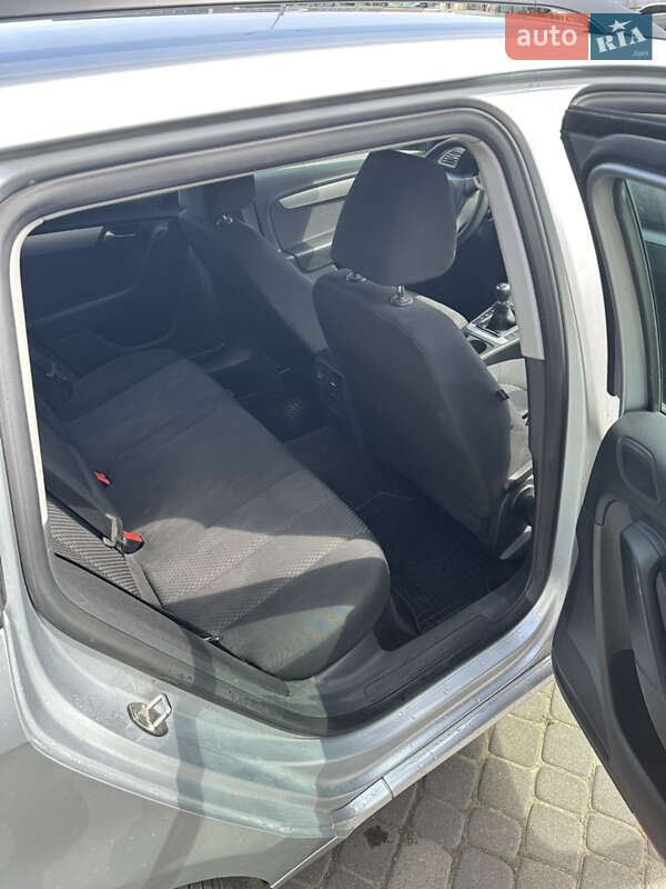Универсал Volkswagen Passat 2011 в Косове