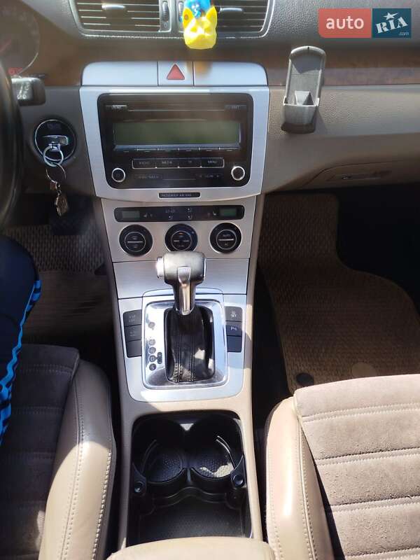 Универсал Volkswagen Passat 2007 в Одессе