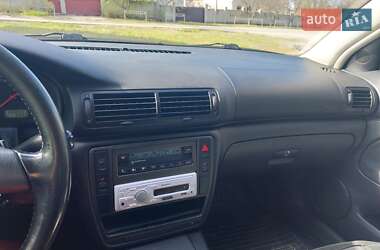 Седан Volkswagen Passat 1999 в 