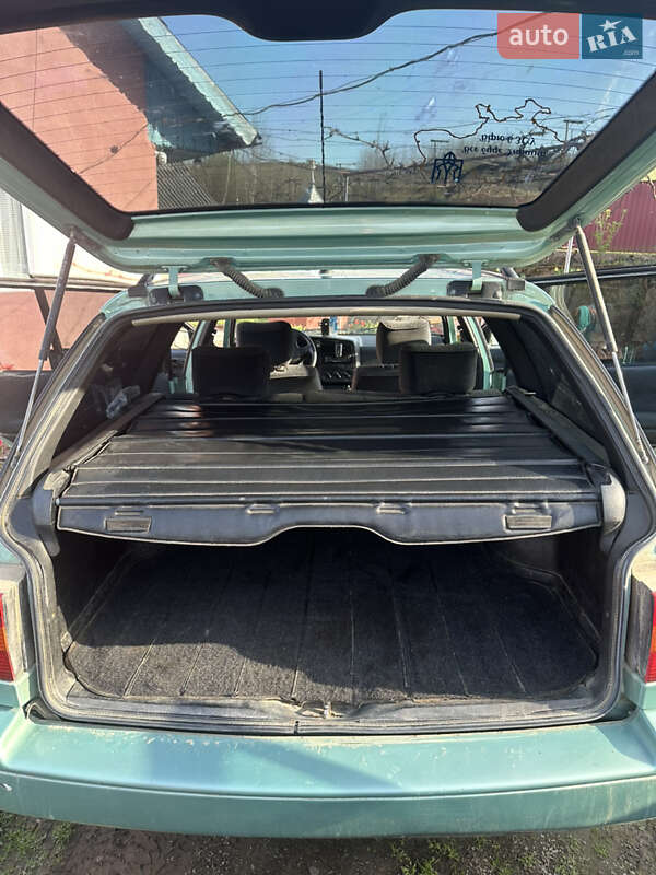 Универсал Volkswagen Passat 1994 в Нижними Становцами