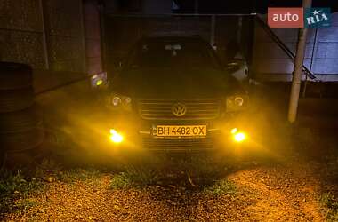 Універсал Volkswagen Passat 2003 в 