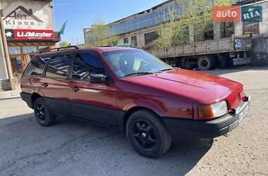 Універсал Volkswagen Passat 1989 в 