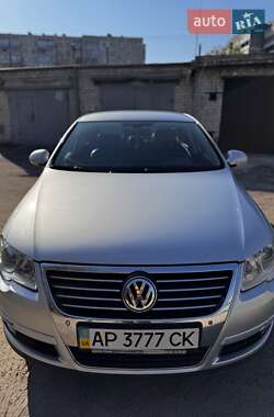 Седан Volkswagen Passat 2005 в 