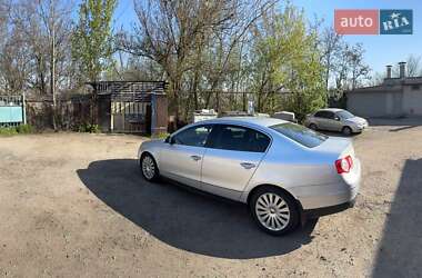 Седан Volkswagen Passat 2005 в 
