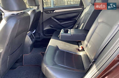 Седан Volkswagen Passat 2013 в 