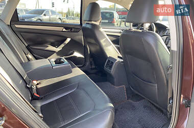 Седан Volkswagen Passat 2013 в 
