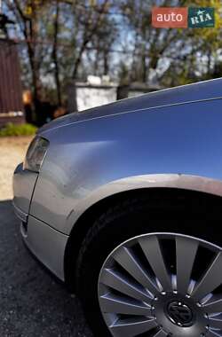 Седан Volkswagen Passat 2005 в 