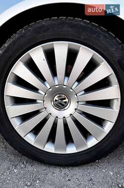 Седан Volkswagen Passat 2005 в 