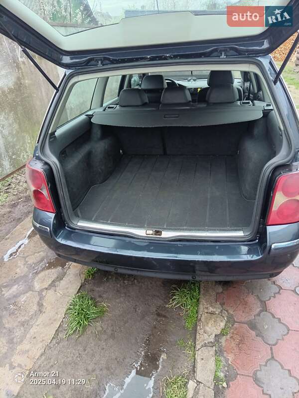 Універсал Volkswagen Passat 2004 в Рівному