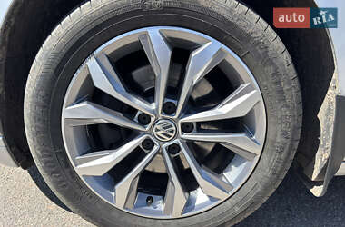 Универсал Volkswagen Passat 2015 в 