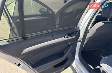 Универсал Volkswagen Passat 2015 в 