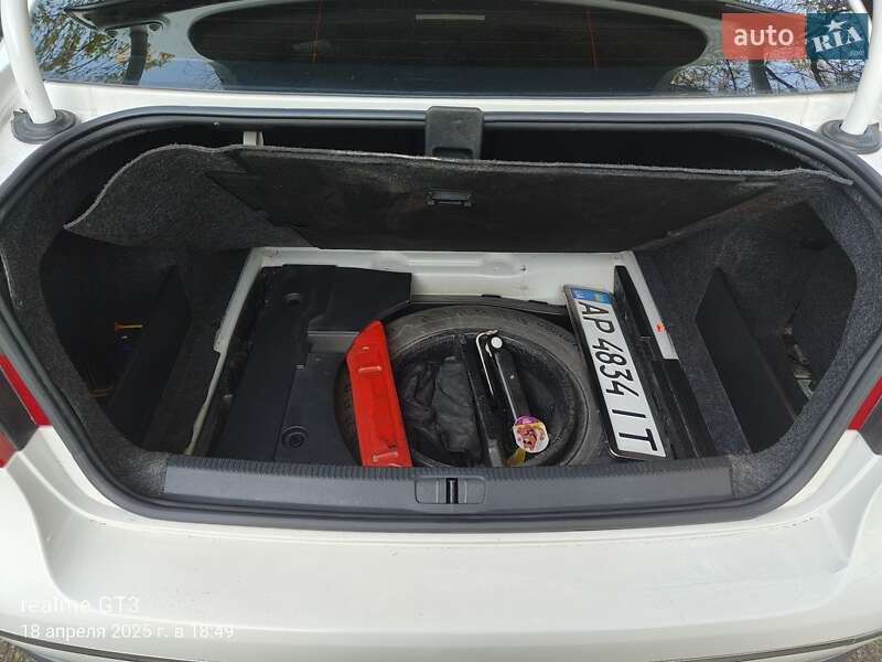 Седан Volkswagen Passat 2008 в Запорожье