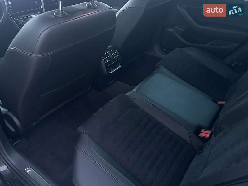 Седан Volkswagen Passat 2018 в Луцке