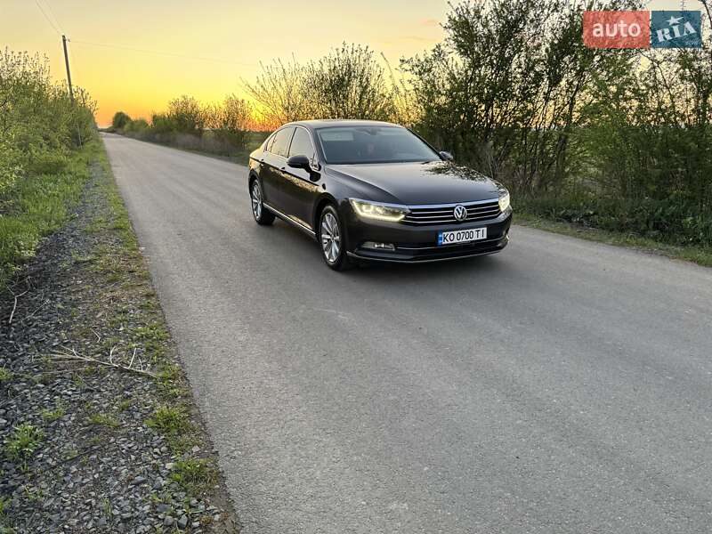 Седан Volkswagen Passat 2018 в Мукачевому