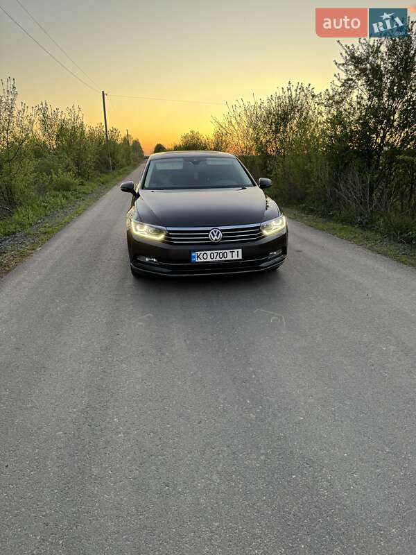 Седан Volkswagen Passat 2018 в Мукачевому