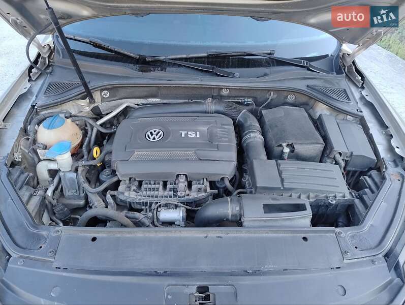 Седан Volkswagen Passat 2016 в Днепре
