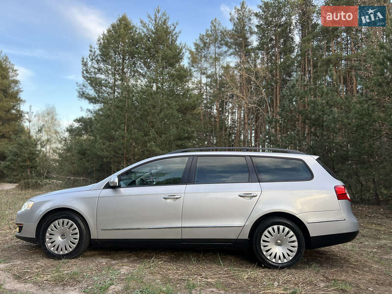 Универсал Volkswagen Passat 2008 в Киеве