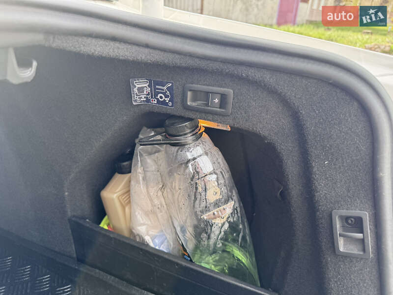 Седан Volkswagen Passat 2013 в Сновську