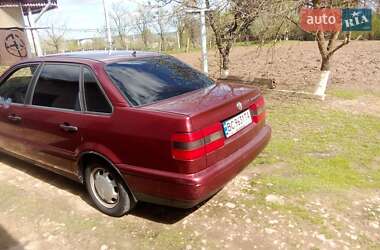 Седан Volkswagen Passat 1994 в 