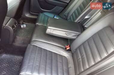 Універсал Volkswagen Passat 2012 в 