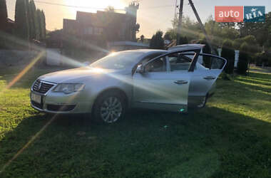 Седан Volkswagen Passat 2005 в 