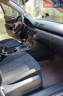 Универсал Volkswagen Passat 2005 в 