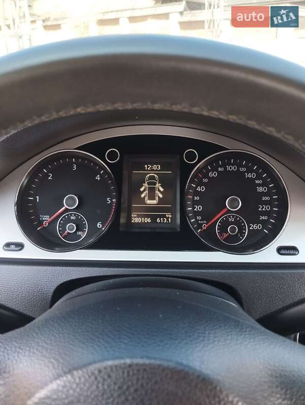 Універсал Volkswagen Passat 2009 в Стрию