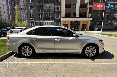 Седан Volkswagen Passat 2014 в 
