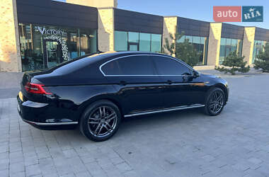 Седан Volkswagen Passat 2018 в 
