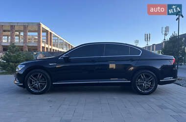 Седан Volkswagen Passat 2018 в 