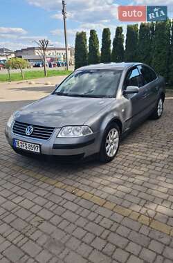 Седан Volkswagen Passat 2003 в 