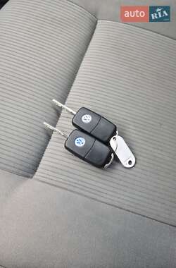 Седан Volkswagen Passat 2003 в 