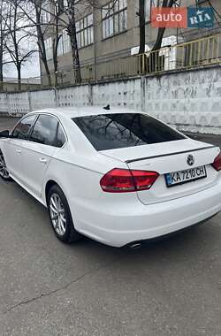 Седан Volkswagen Passat 2012 в 