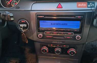 Универсал Volkswagen Passat 2010 в 