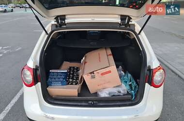 Универсал Volkswagen Passat 2010 в 