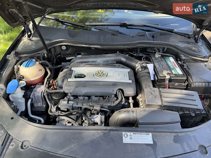 Седан Volkswagen Passat 2010 в Одесі