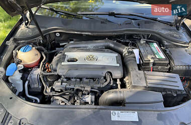 Седан Volkswagen Passat 2010 в 