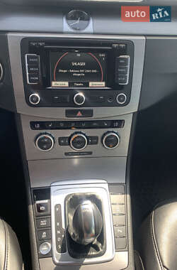 Универсал Volkswagen Passat 2013 в 