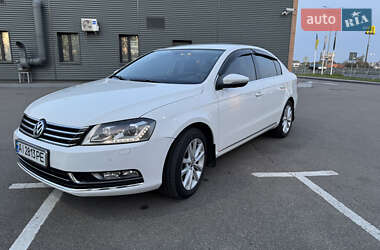 Седан Volkswagen Passat 2011 в 