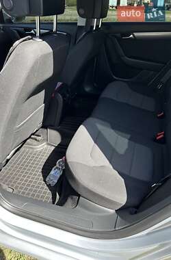 Универсал Volkswagen Passat 2012 в 