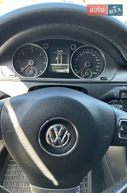 Универсал Volkswagen Passat 2012 в 