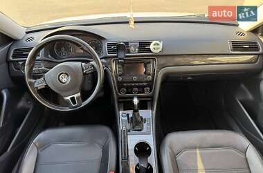 Седан Volkswagen Passat 2015 в 