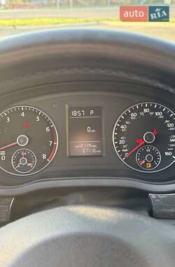 Седан Volkswagen Passat 2015 в 