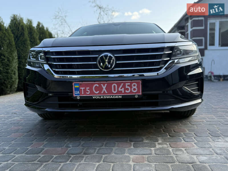 Седан Volkswagen Passat 2021 в Ровно