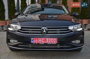 Седан Volkswagen Passat 2020 в 